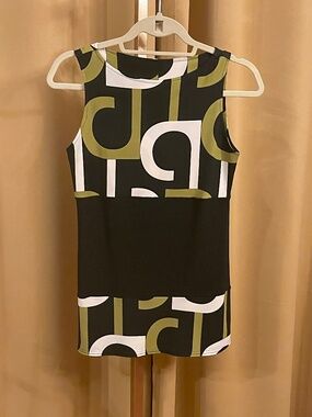 Joseph Ribcoff Color blocked Geometric sleeveless top, blouse, tunic Size XS